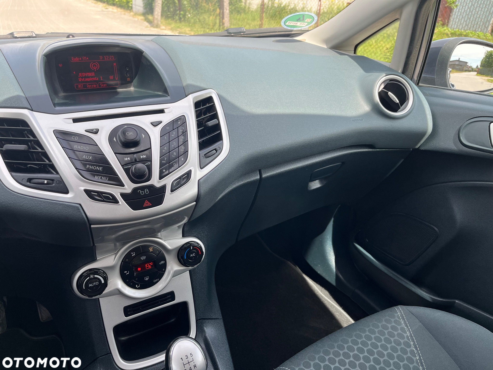 Ford Fiesta 1.4 Titanium X - 21
