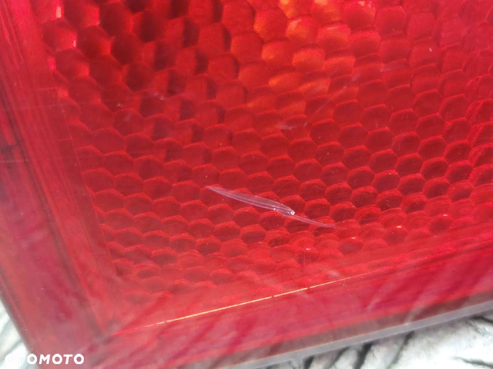 LAMPA PRAWY TYŁ AUDI A4 B6 SEDAN 8E0945096C - 2