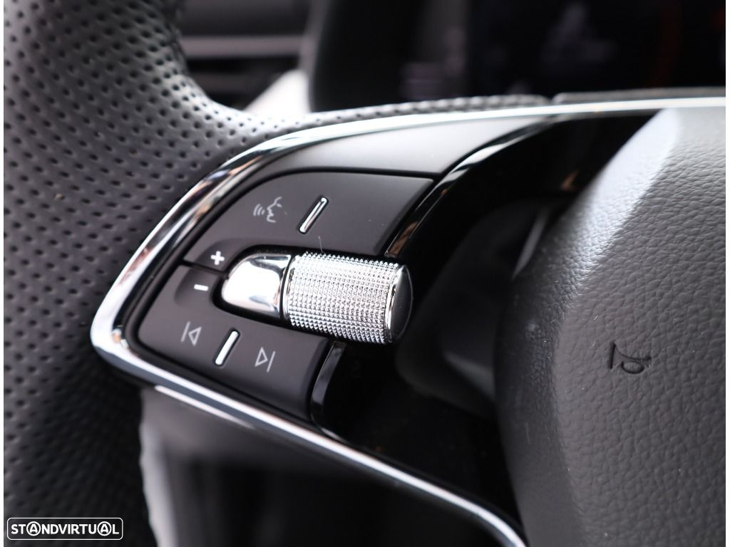 Skoda Kamiq 1.0 TSI DSG - 32