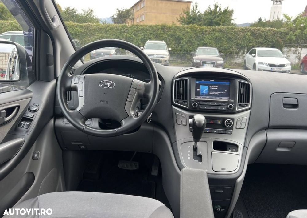 Hyundai H-1 2.5 CRDi Travel Comfort - 5