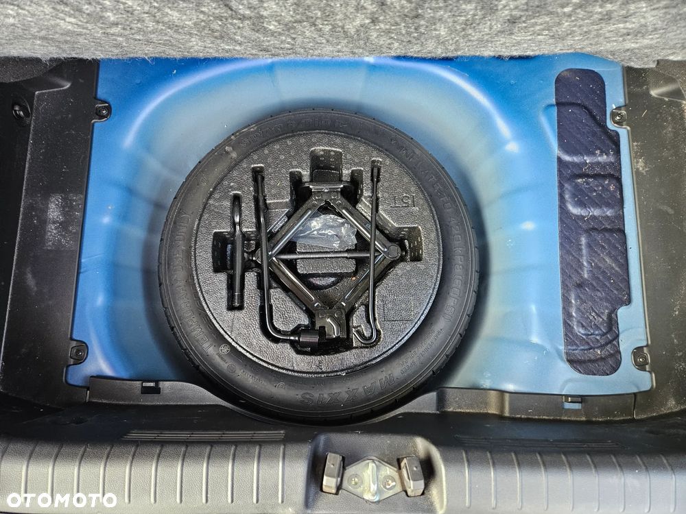 Hyundai i20 blue 1.2 Select - 16