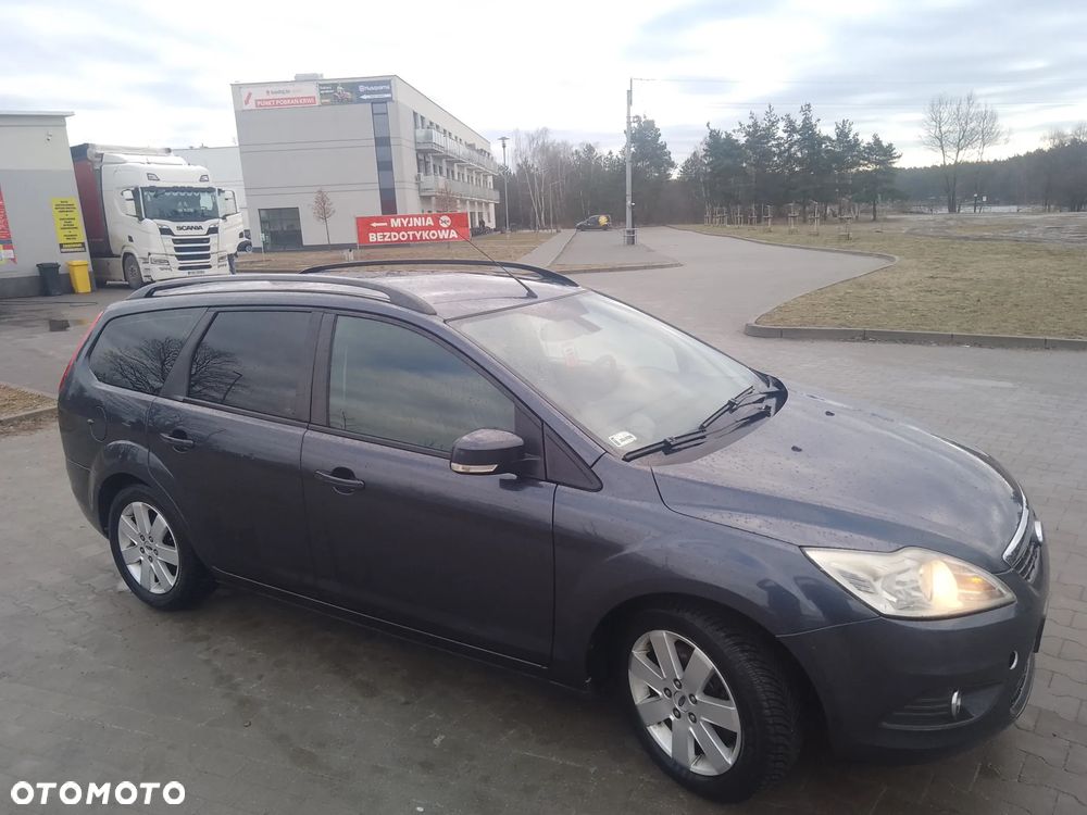 Ford Focus 2.0 16V Trend - 1