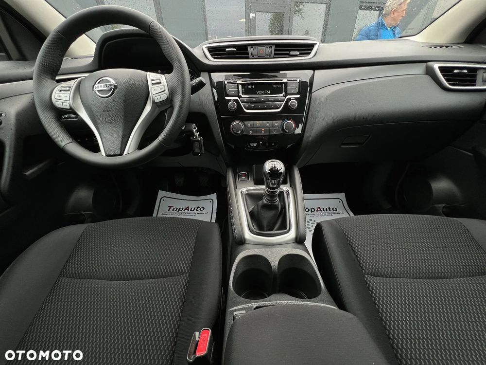 Nissan Qashqai 1.2 DIG-T N-Connecta EU6 - 34