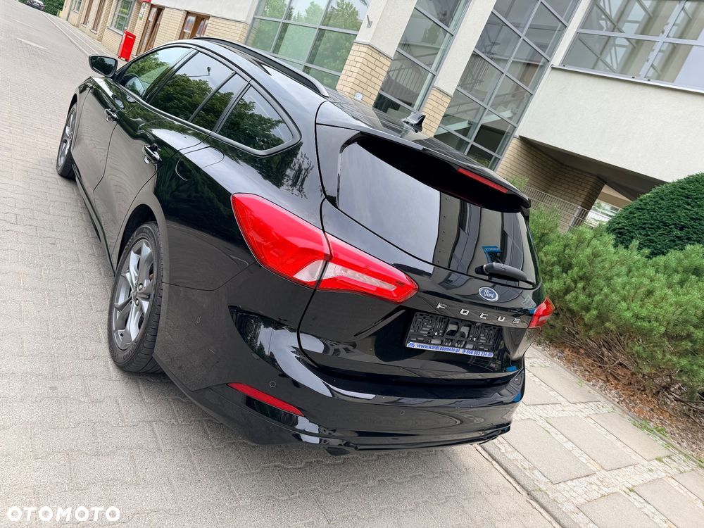 Ford Focus - 10