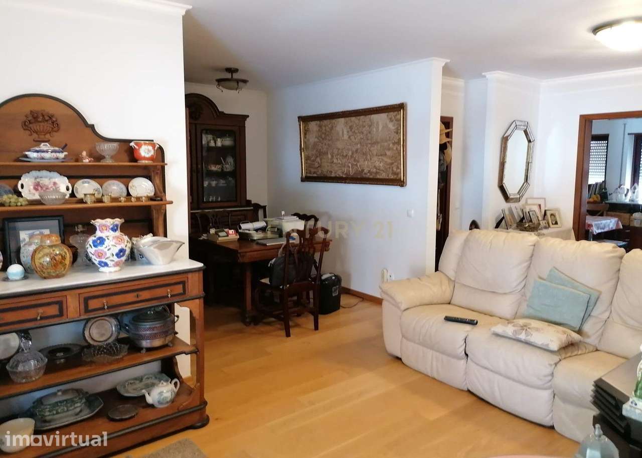 Apartamento T4 Duplex com Terraço, Vista Cidade e Lugar de Garagem em - Grande imagem: 5/45