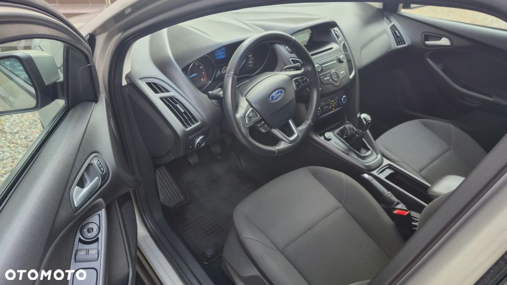 Ford Focus 1.6 SYNC Edition - 6