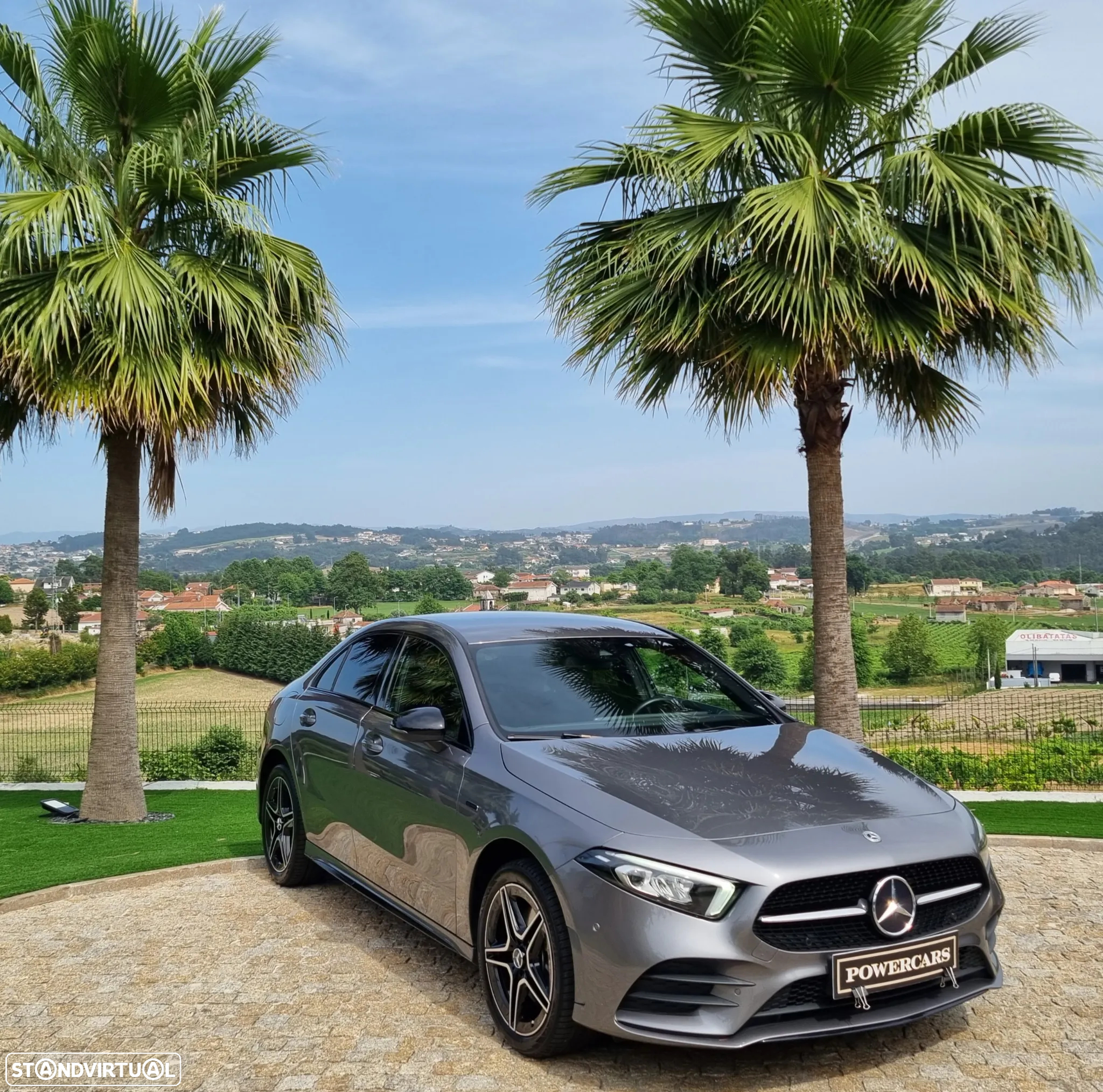 Mercedes-Benz A 250 Limousine e AMG Line - 18