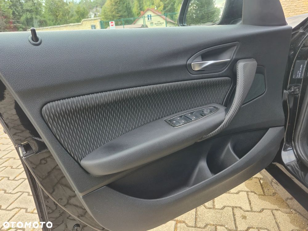 BMW Seria 1 - 33