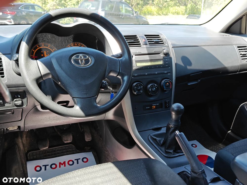 Toyota Corolla 1.4 VVT-i Luna - 6