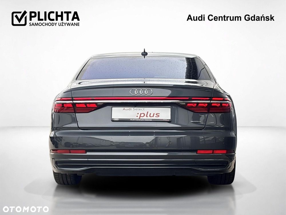 Audi A8 - 6