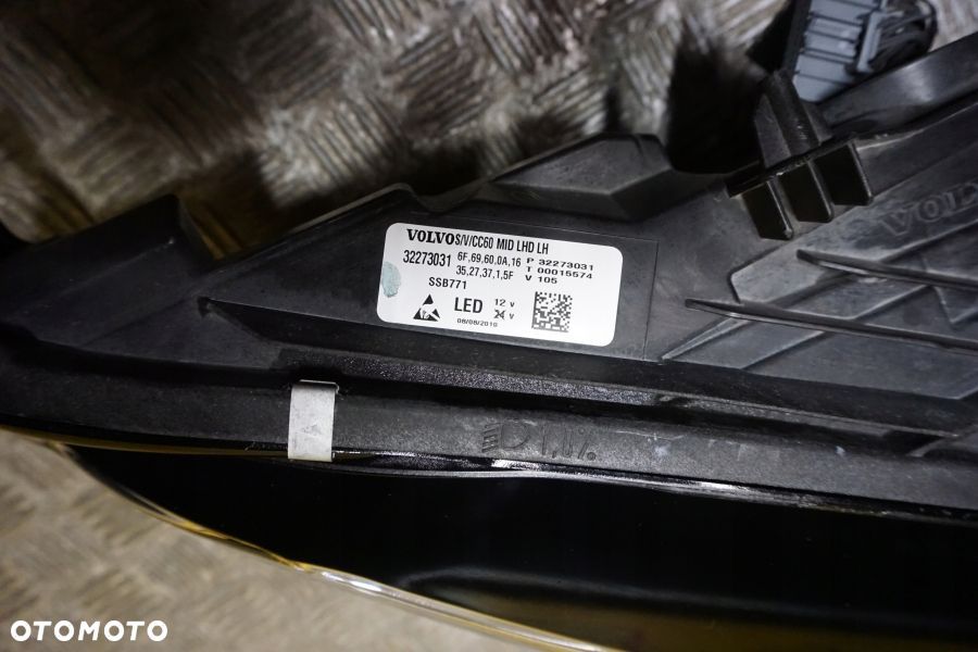 VOLVO S60 V60 2018- REFLEKTOR LAMPA MID LED LEWA USA - 7