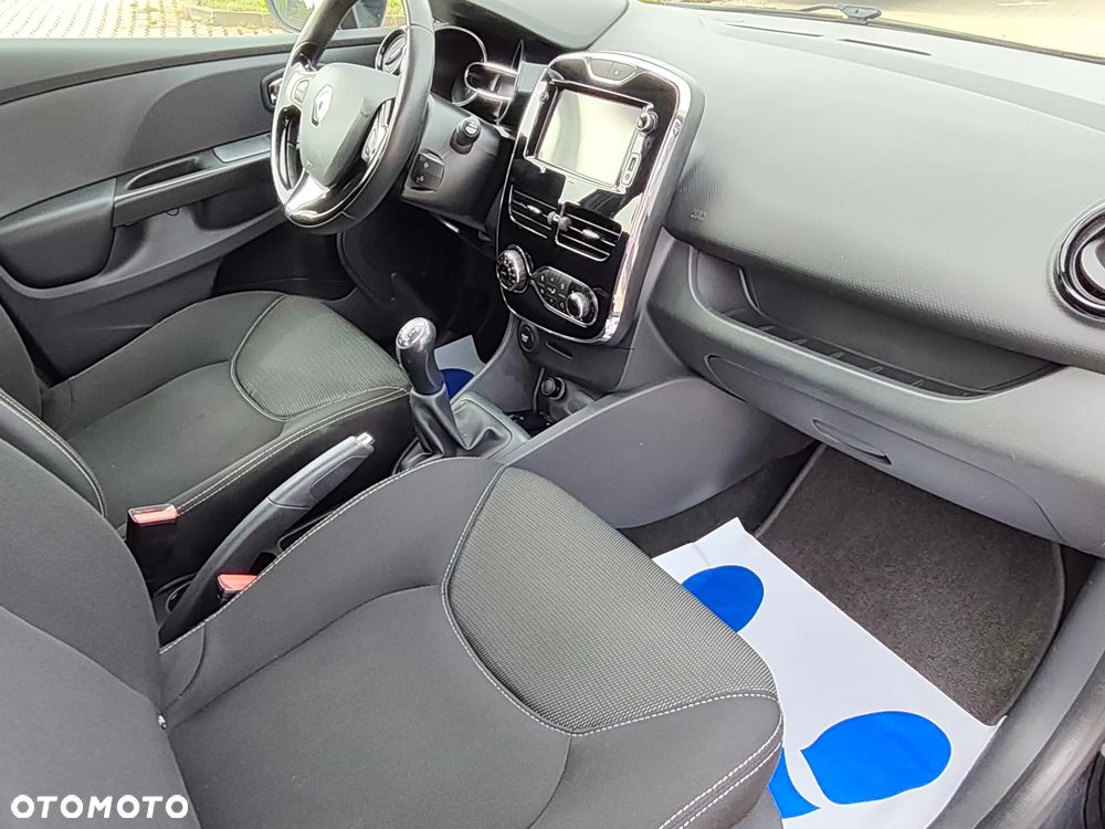 Renault Clio 1.2 16V 75 Life - 15
