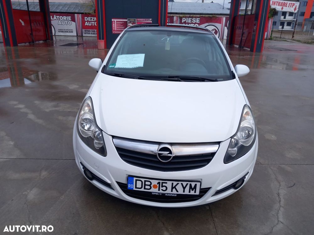 Opel Corsa 1.4i Cosmo - 1