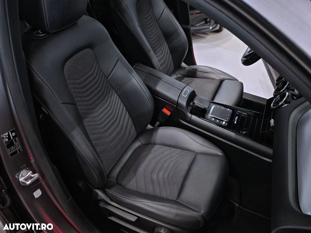 Mercedes-Benz GLA 250 e 8G-DCT - 7