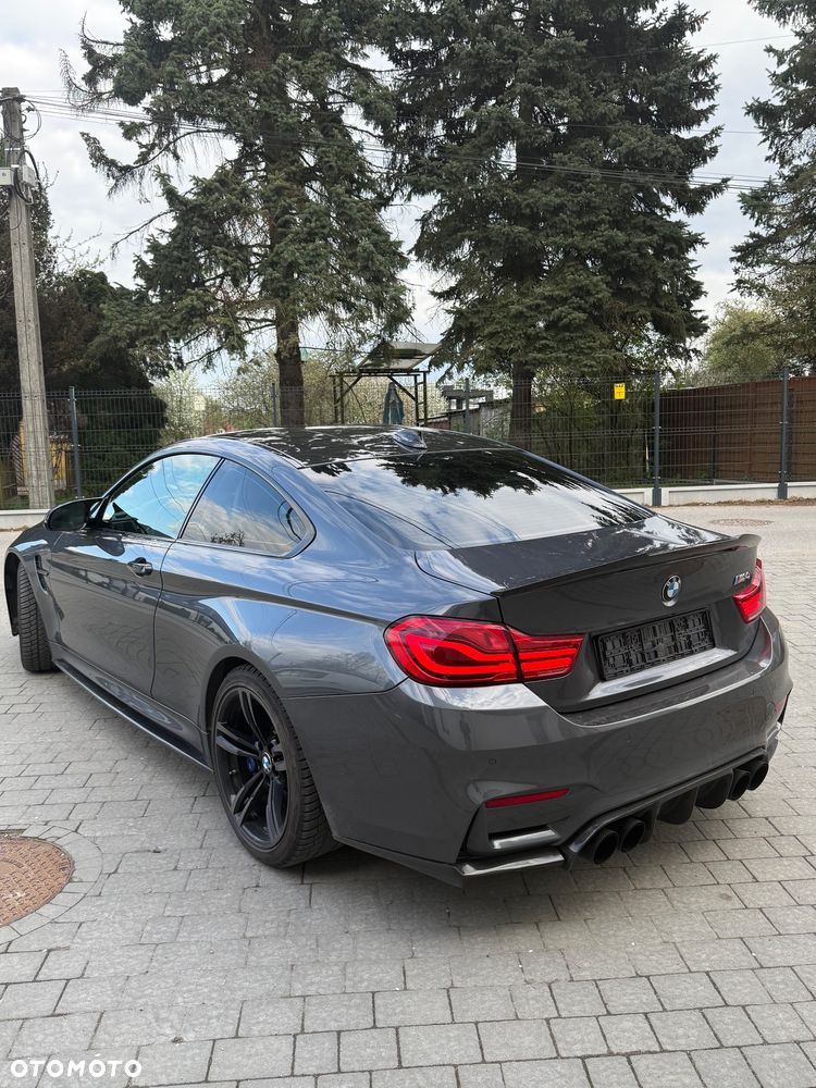 BMW M4 - 4