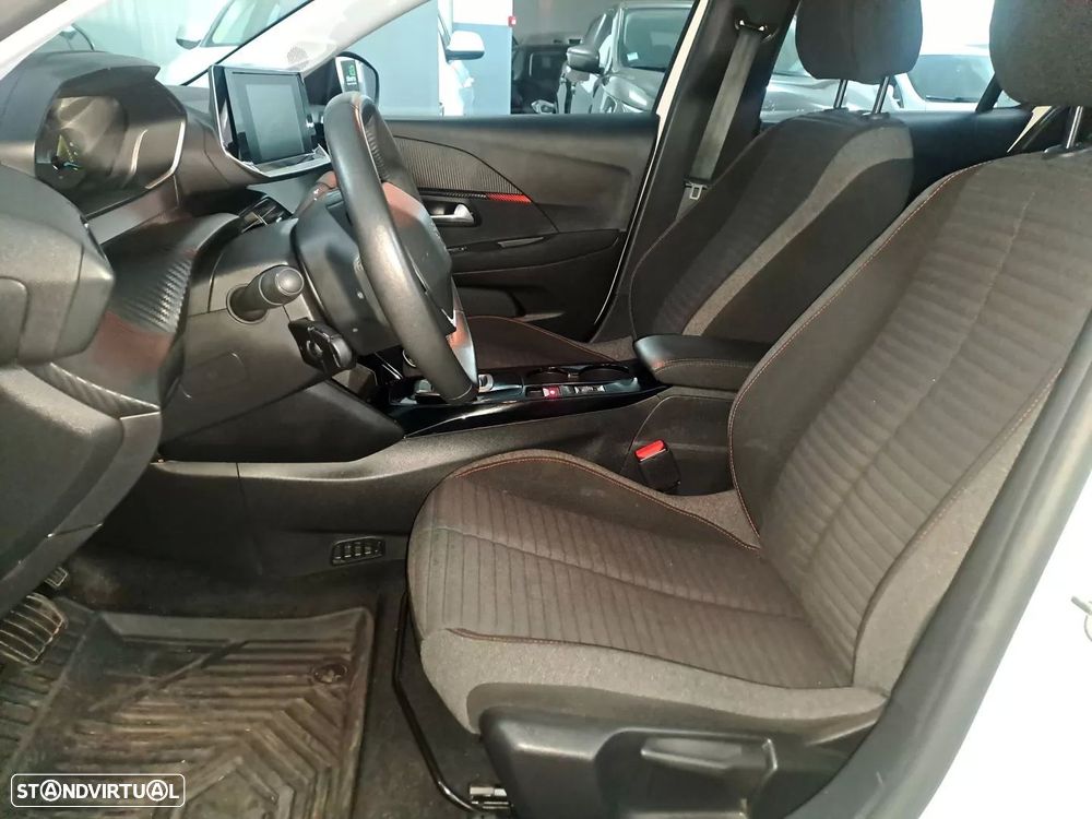 Peugeot e-208 Active - 8