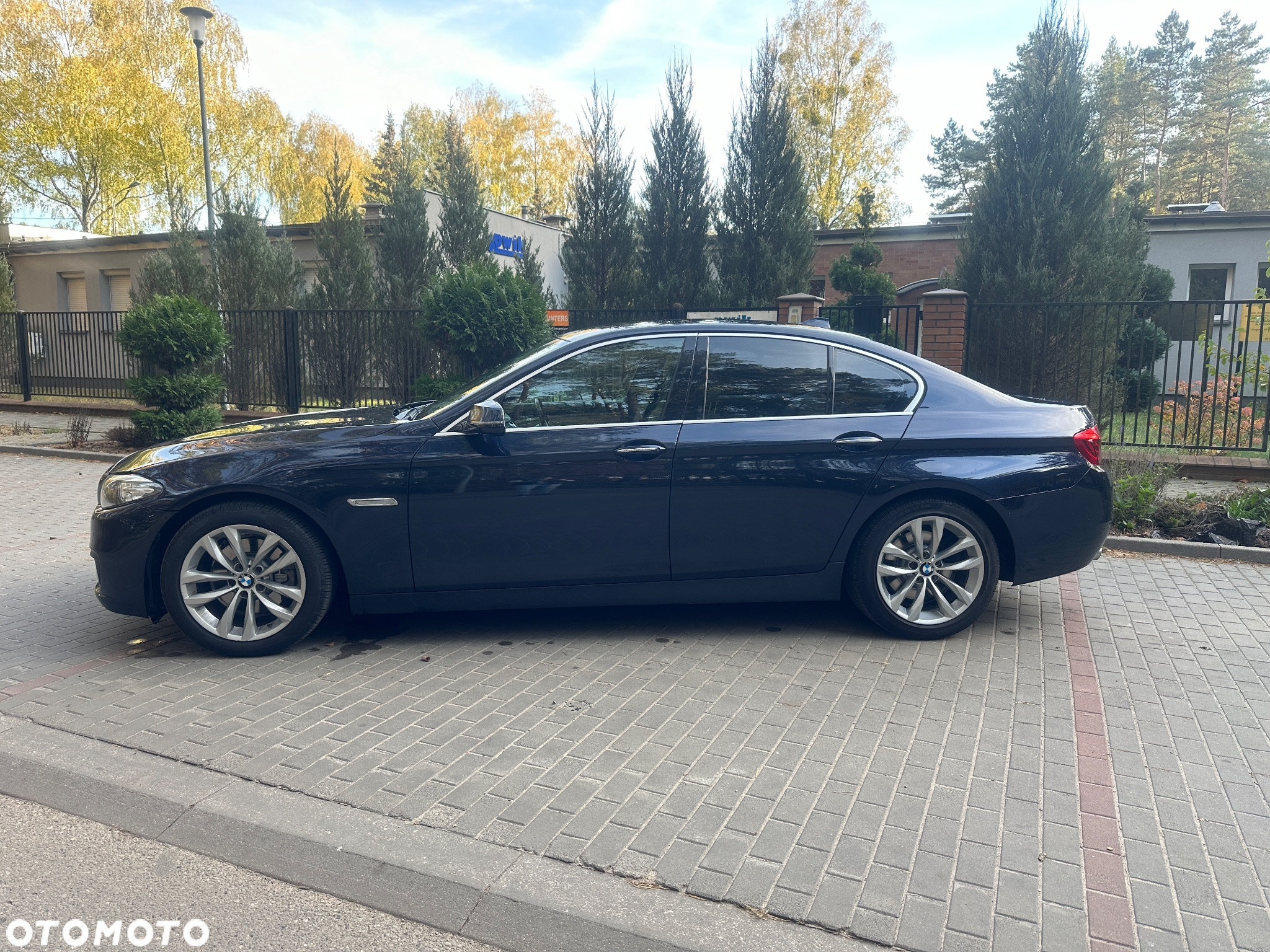 BMW Seria 5 520d xDrive - 3