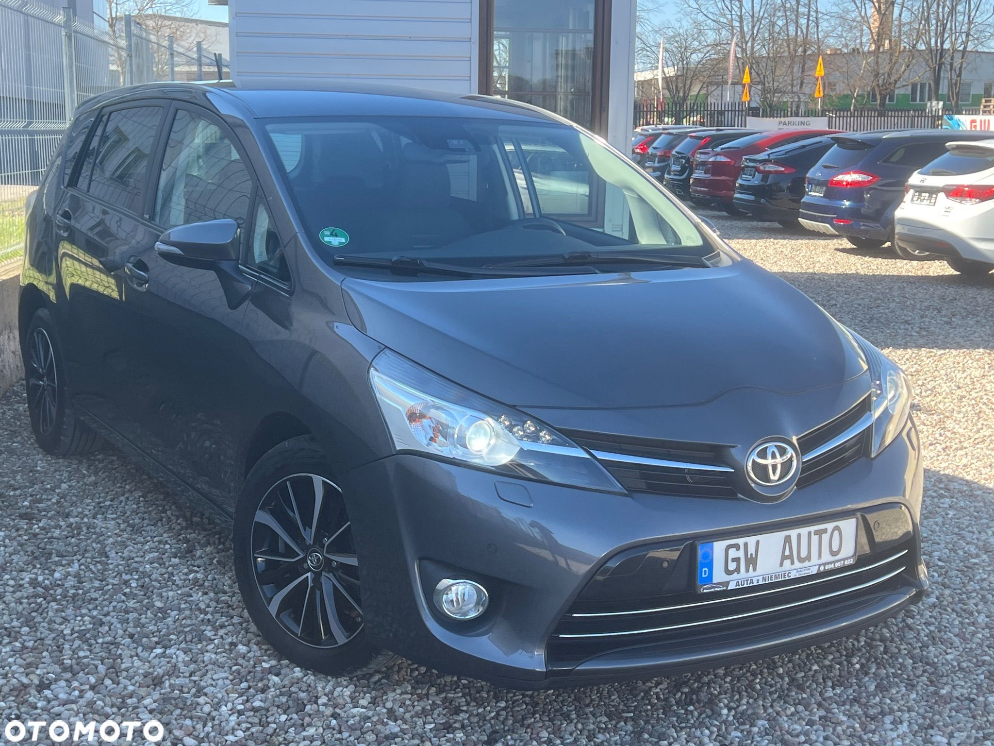 Toyota Verso - 1