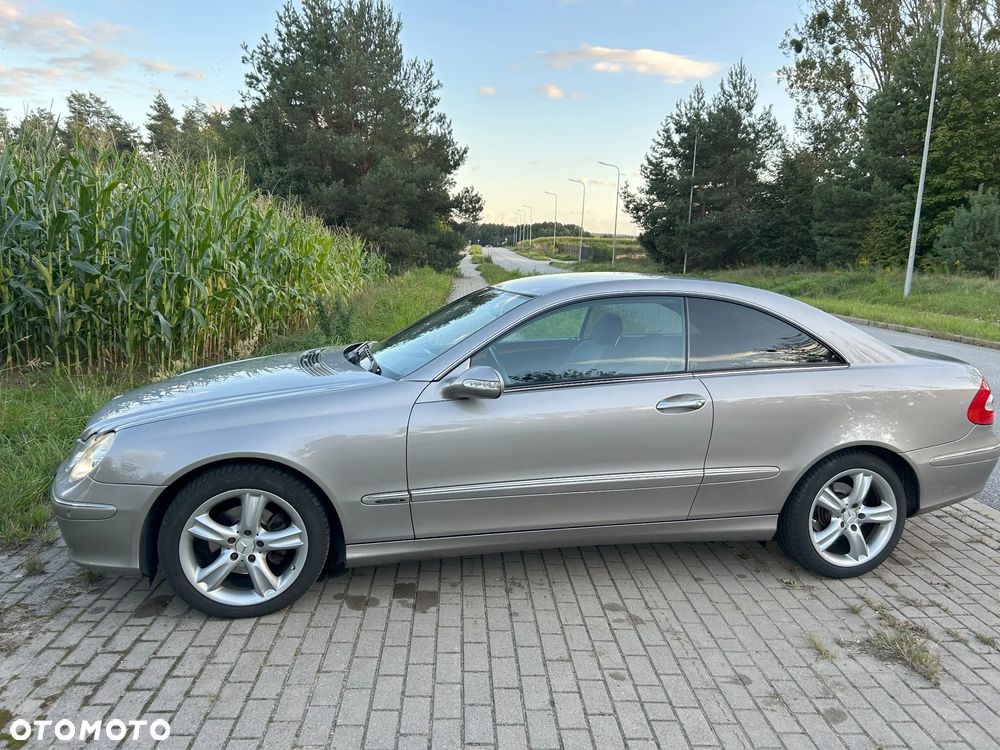 Mercedes-Benz CLK - 4