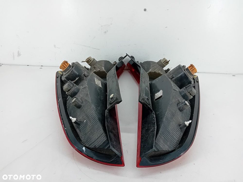 LAMPY TYŁ KOMPLET SUZUKI SPLASH ( 08-15 ) 89071589  89071608 HATCHBACK - 2