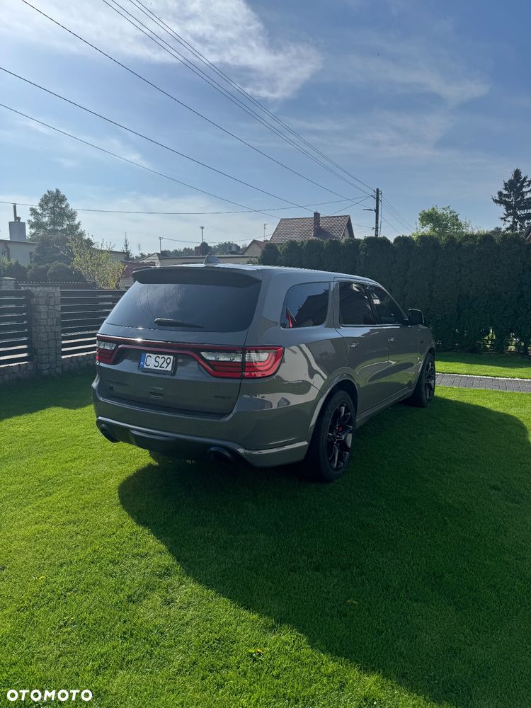 Dodge Durango 6.4 SRT - 7