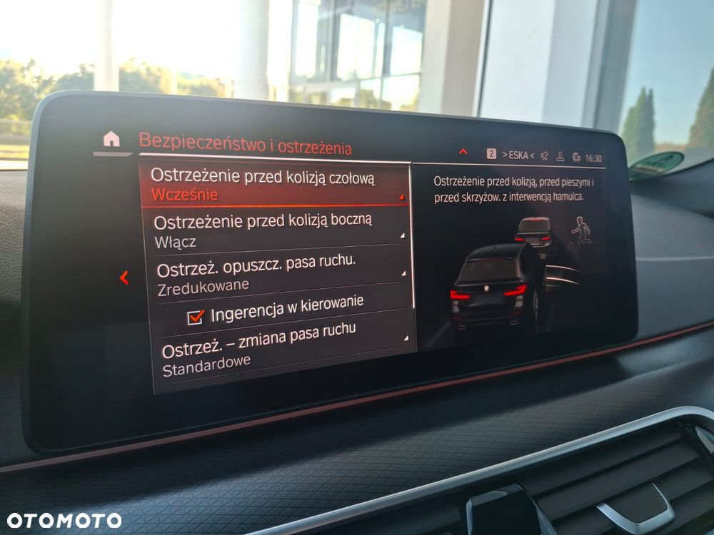 BMW Seria 5 520d M Sport - 10