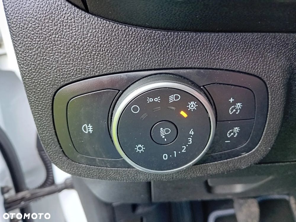 Ford Fiesta 1.1 S&S TREND - 29