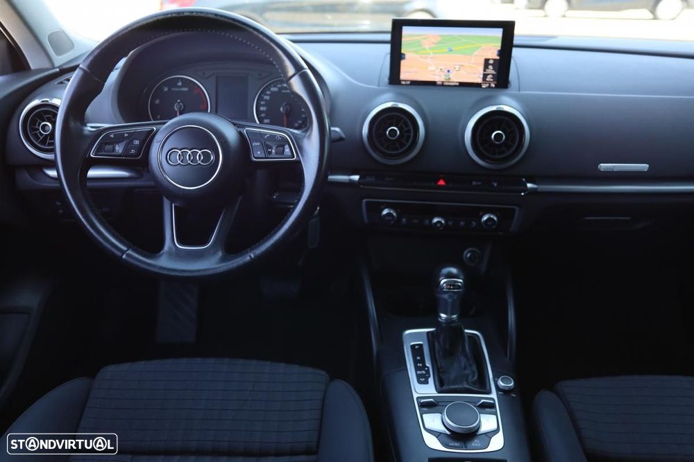 Audi A3 Sportback 1.6 TDI Sport S tronic - 17