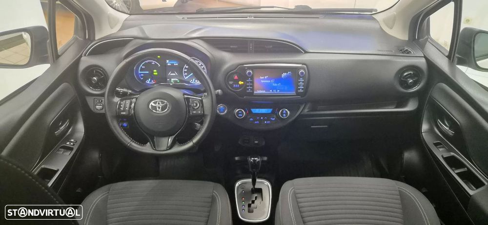 Toyota Yaris 1.5 HSD Comfort+P.Style - 41