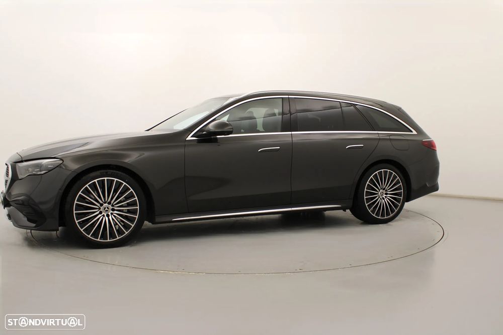 Mercedes-Benz E 300 Standard - 13