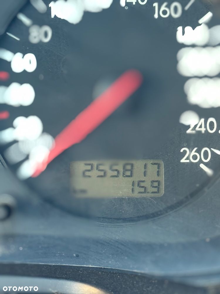 Volkswagen Golf - 12