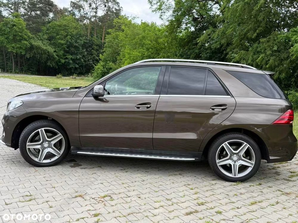 Mercedes-Benz GLE 350 d 4-Matic - 4