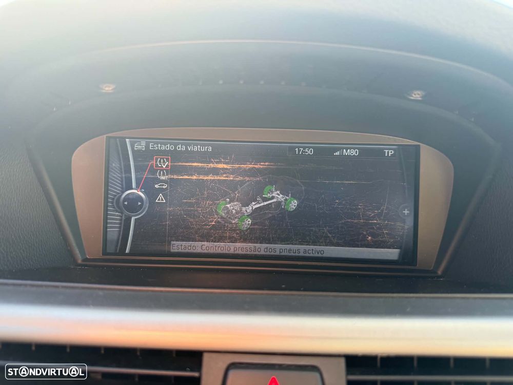 BMW 320 d Pack M - 15