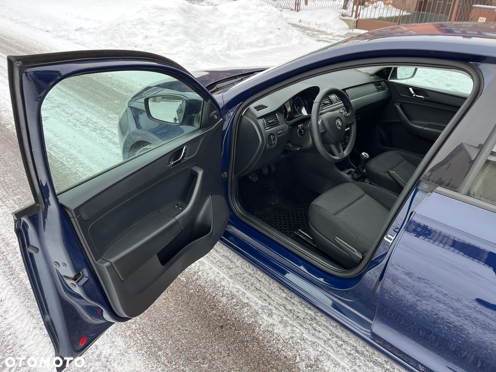 Skoda RAPID 1.2 TSI Ambition - 9