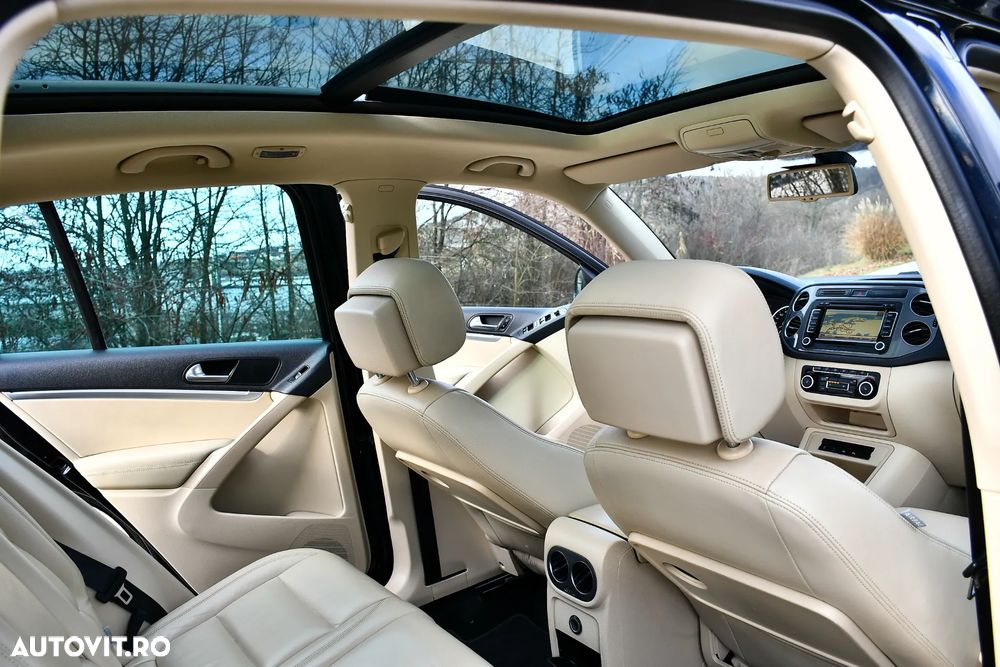 Volkswagen Tiguan 2.0 TDI DPF BlueMotion Technology Exclusive - 11