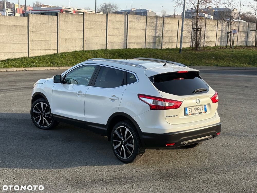 Nissan Qashqai 1.6 DCi ALL-MODE 4x4i TEKNA - 5