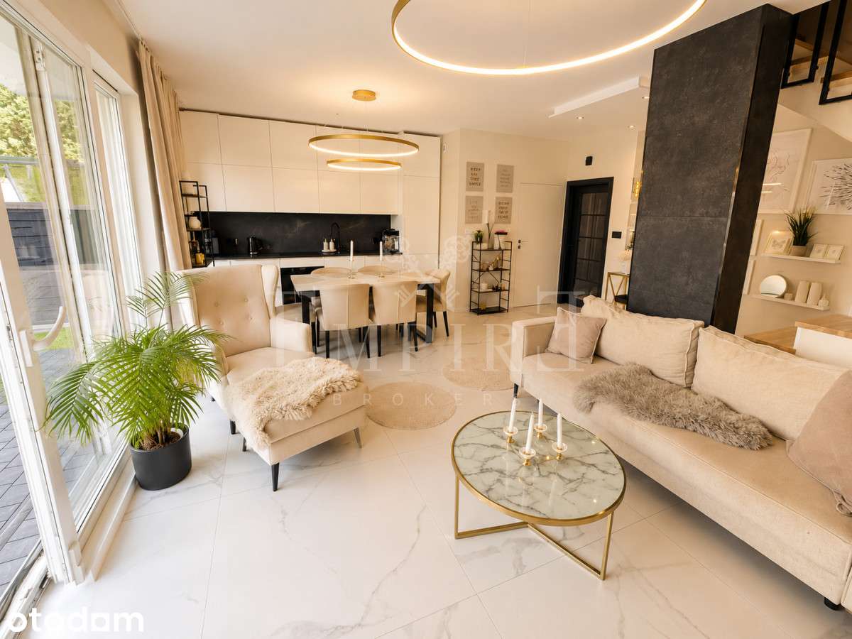 Nowoczesny segment z prywatnym ogrodem | 67,6 m²