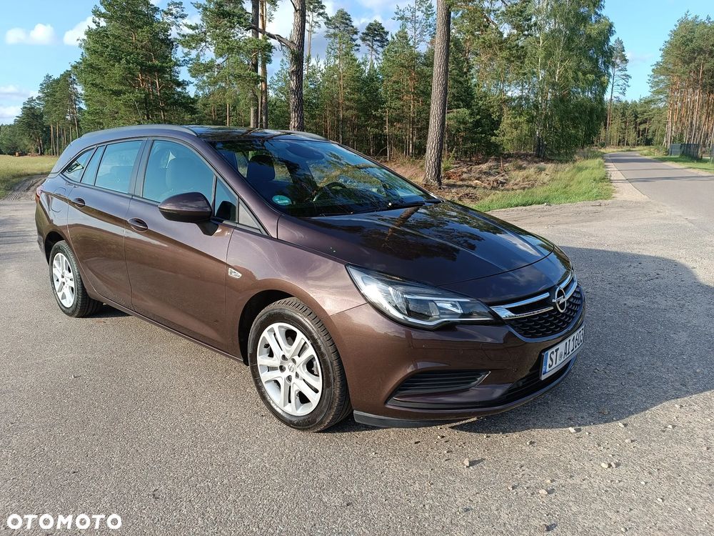 Opel Astra 1.6 D (CDTI) Start/Stop Dynamic - 1