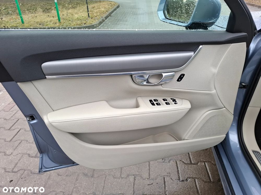 Volvo S90 - 17