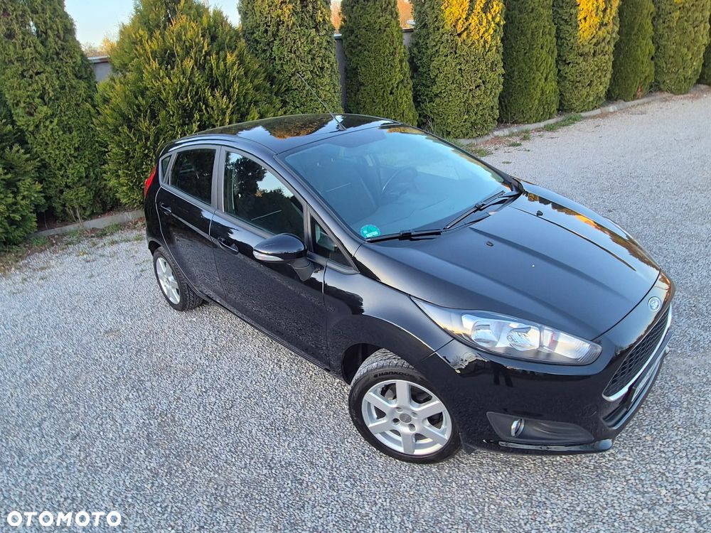 Ford Fiesta 1.25 Celebration - 23