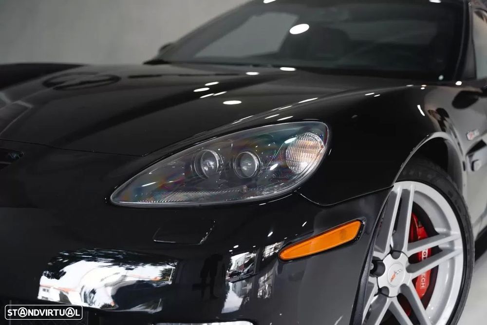 Chevrolet Corvette - 5