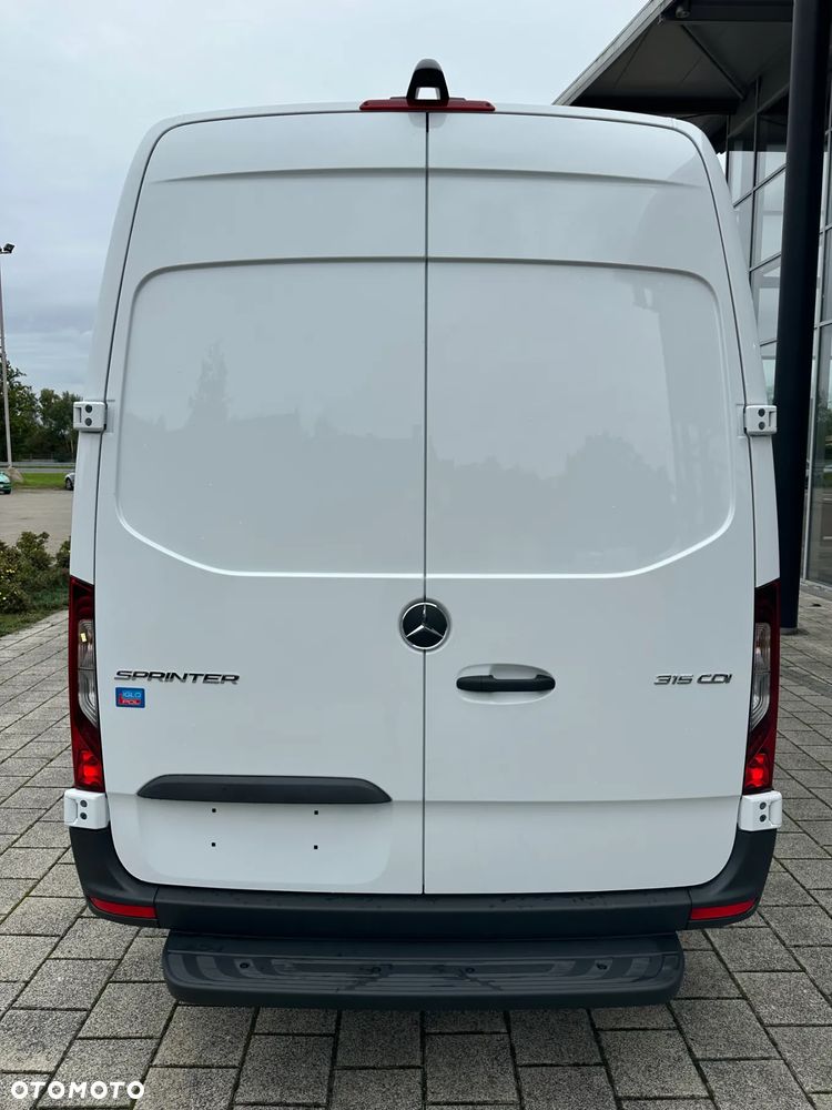 Mercedes-Benz Sprinter - 7