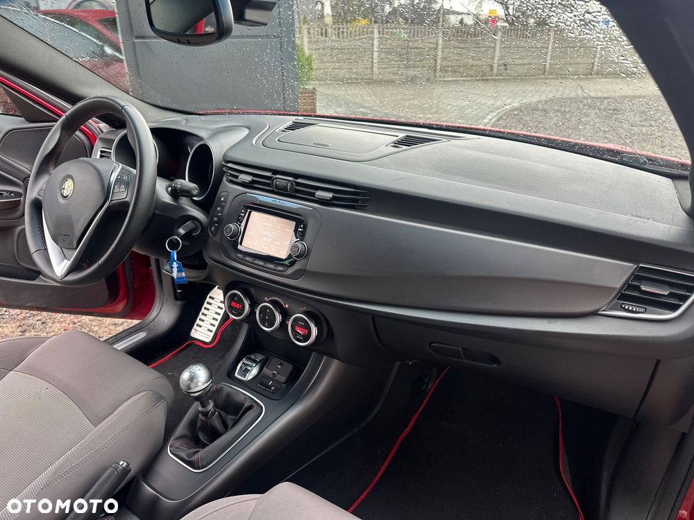 Alfa Romeo Giulietta 1.6 JTDM 16V - 38