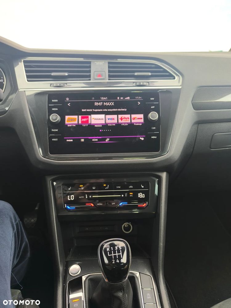 Volkswagen Tiguan - 12