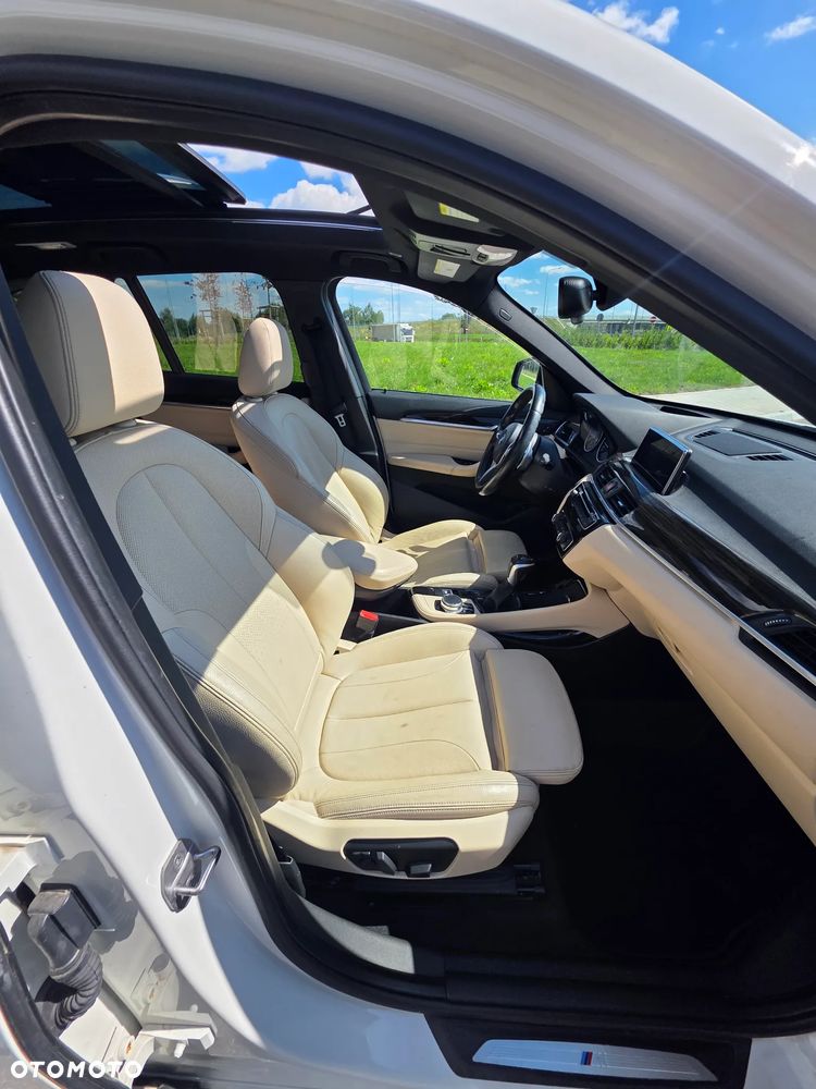 BMW X1 xDrive25i Sport Line - 14
