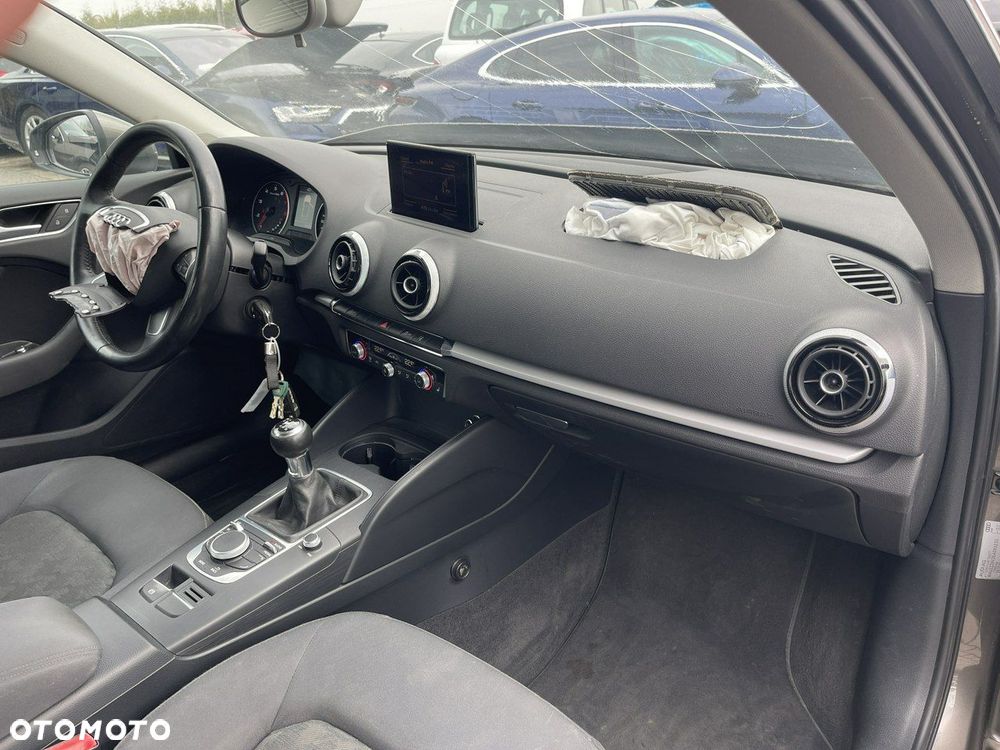 Audi A3 Sportback 1.4 TFSI Attraction - 9