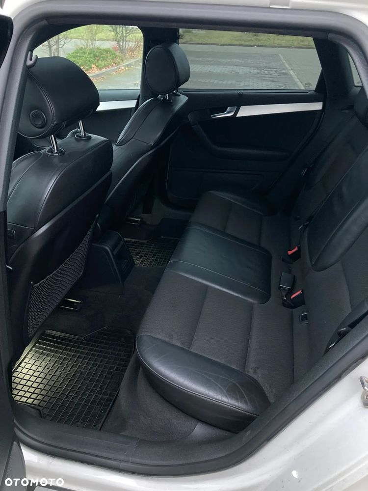 Audi A3 Sportback 2.0 TDI DPF Quattro Ambiente - 12