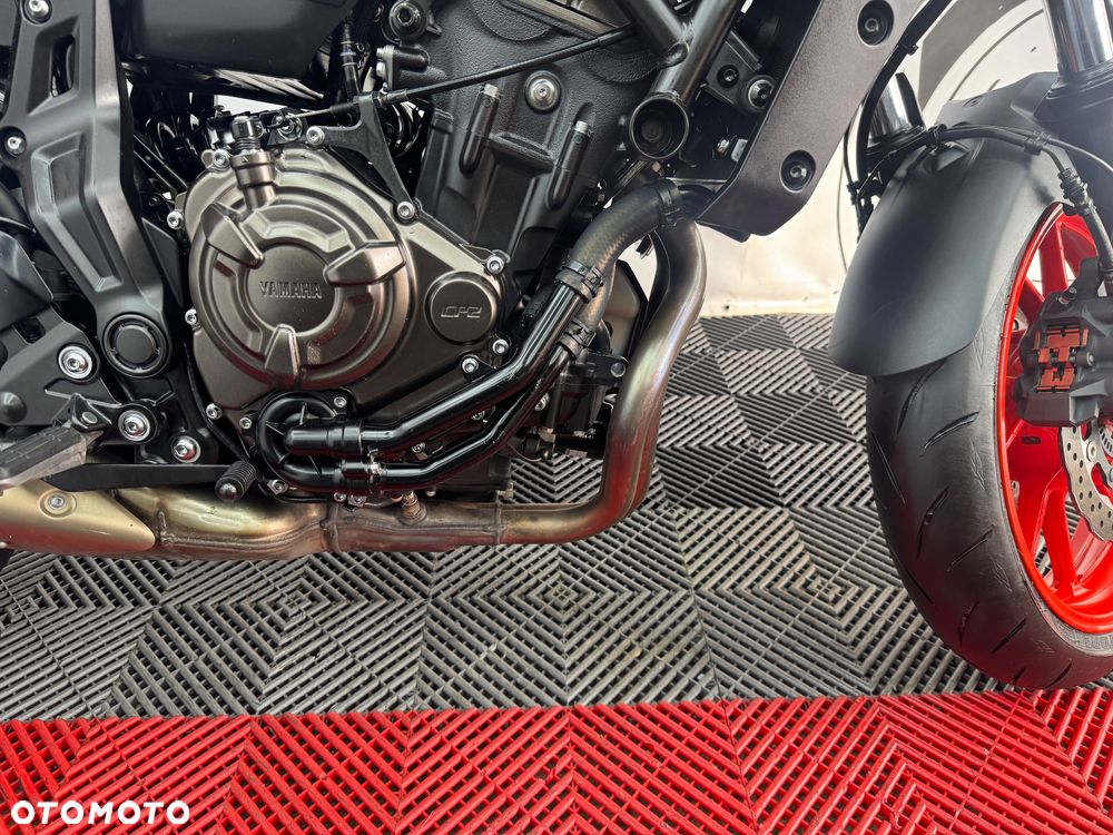 Yamaha MT - 33
