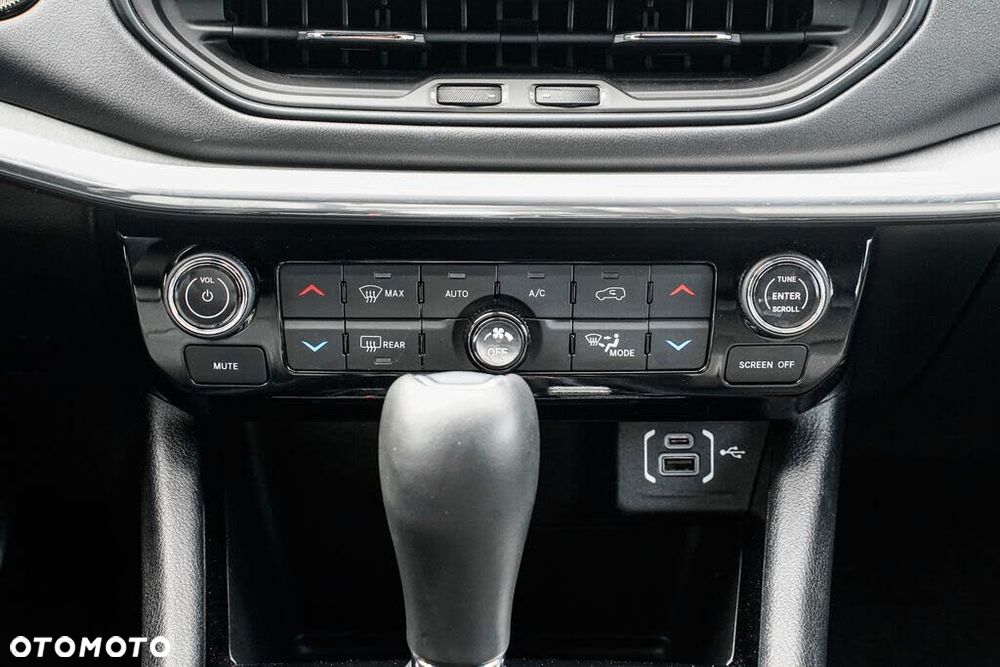 Jeep Compass - 10