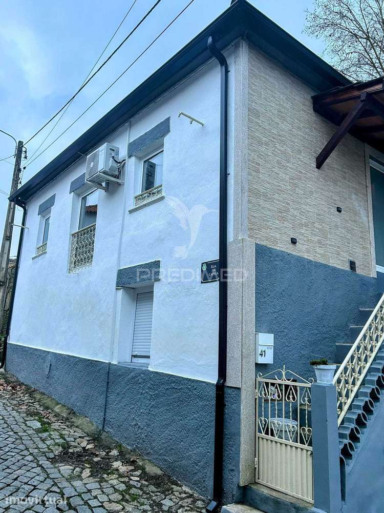 Moradia recuperada, equipada e mobilada na zona Vinhateira do Douro - Grande imagem: 2/38